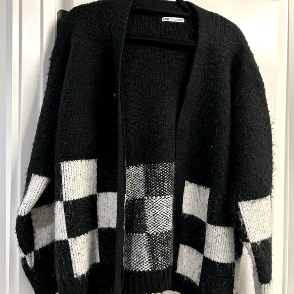 Checkered Zara cardigan - Picture 2 of 3